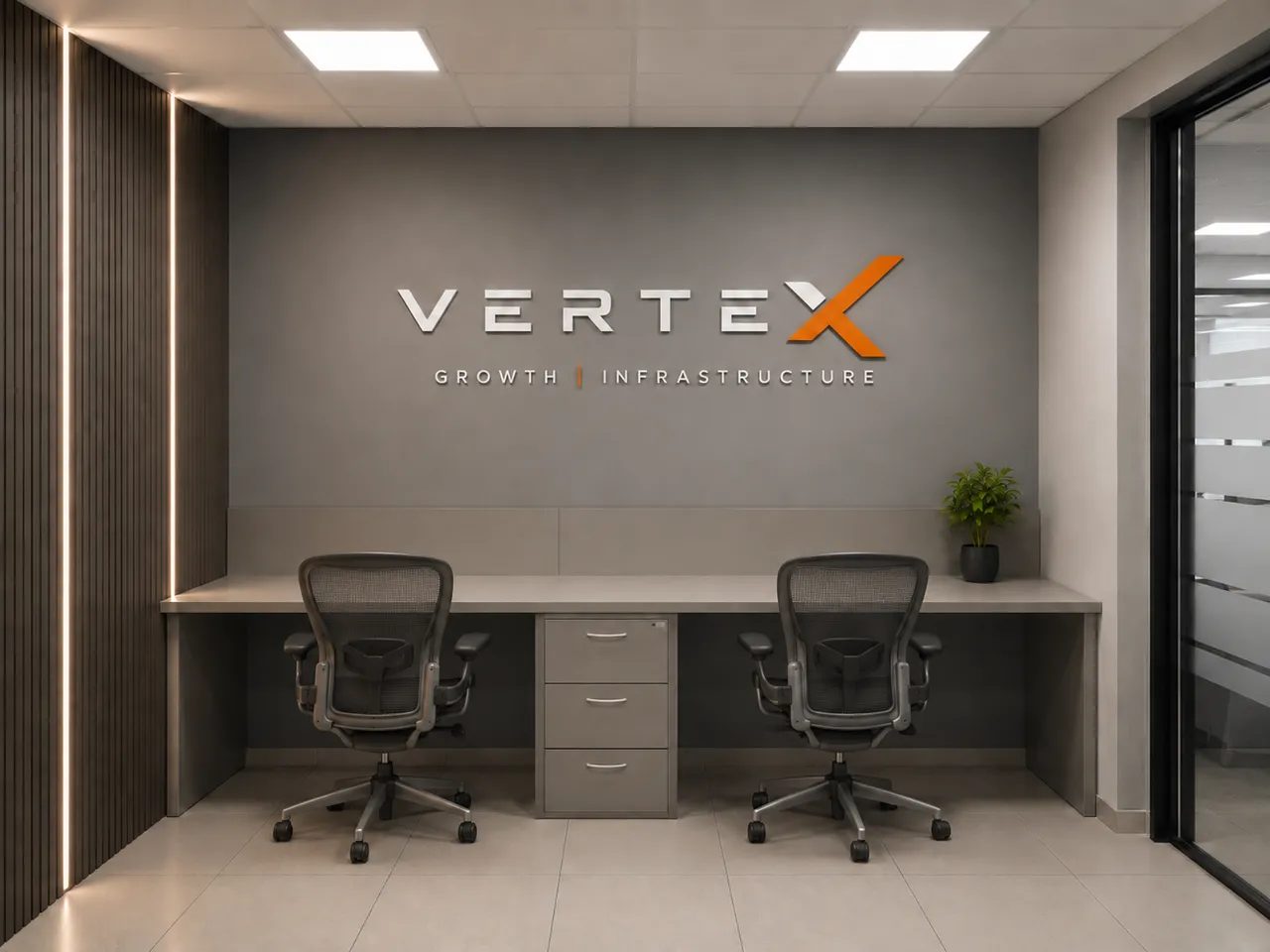 Interior do escritório da Vertex, com a parede da marca e a assinatura Growth Infrastructure.
